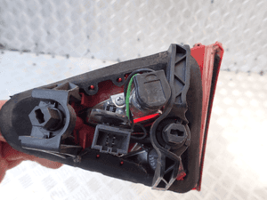 LAMPA LEWY TYŁ W KLAPE AUDI A5 SPORT PRZED LIFT 8T0945093A 2