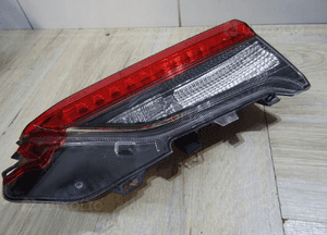 TOYOTA RAV4 V - lampa prawa tył tylna 81580-42151 LLU 5