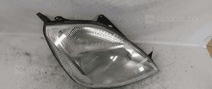 . PRZOD PRZEDNIA LAMPA PRAWA FORD FIESTA MK6 2