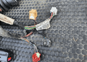 Wiazka 8E1971072NT Instalacja Silnika 1.9 TDI AVF 130KM Europa Automat Audi A4 B6 8