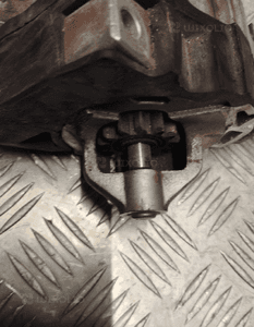 Bmw F20 F21 rozrusznik 8572918 7