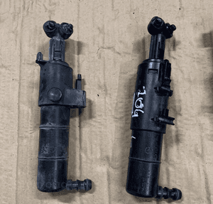 MERCEDES C 204 e 212 spryskiwacz lamp spryski xenon 2