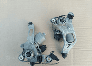 Ford Focus MK3 lift silniczek wycieraczki przod prawy 4