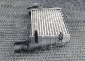 Intercooler 8E0145805AA Chłodnica Powietrza Lewy Lewa 2.0 TDI AUDI A4 B7 6