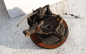 NISSAN QASHQAI J10 1.5 DCI zwrotnica lewa 2