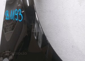 Błotnik przód prawy mercedes c klasa W206 3