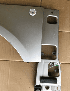 Błotnik przedni lewy Range Rover LM L322 2