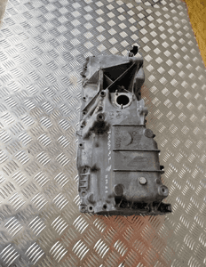 Bmw E90 E91 E92 miska olejowa 7800323 N57 x drive 8