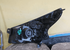Lampa przód przednia prawa ople vivaro 14- 2