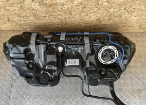 MERCEDES W213 ZBIORNIK BAK PALIWA WLEW DIESEL 3