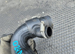 Przewod 8E0145832D 8E0145838G 8E0145834F Rura Powietrza Kolanko Waz Intercooler 1.8 T Audi A4 B6 B7 35