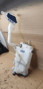 Zbiorniczek spryskiwaczy pompki Mercedes E-Klasa W211 2118600464 2118602760 2