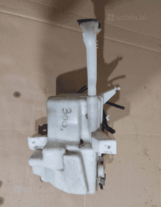 ZBIORNICZEK SPRYSKIWACZY VOLVO V40 II 2 XENON 1