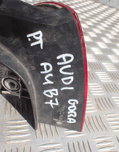 LAMPA PRAWA TYLNA AUDI A4 B7 RADOM 2
