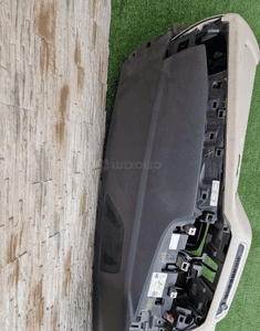 DESKA KONSOLA BMW X5 G05 X7 G07 8