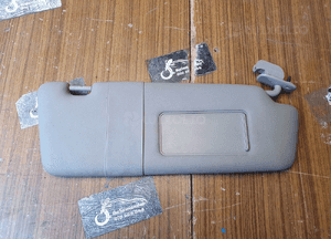 Daszek Lewy Słonecznik Oslona Przeciwsloneczna Platin Hell AUDI A4 B6 8E0857551/551A 10