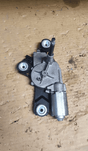 VOLVO V50 SILNICZEK WYCIERACZKI 0390201823 4