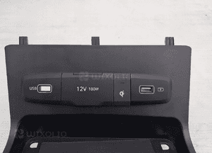 HYUNDAI TUCSON IV 20R- ŁADOWARKA INDUKCYJNA SCHOWEK PANEL USB 2