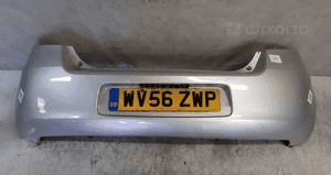 ! ZDERZAK TYŁ TYLNY DO TOYOTA YARIS 2 II 1E7 SREBRNY 1
