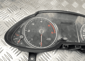 Audi Q5 8R licznik zegary obrotomierz 8R0920932 3
