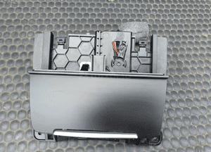 Popielniczka 8K0857951 Klapka Zapalniczka Wklad Czarna Audi A4 B8 A5 Q5 1