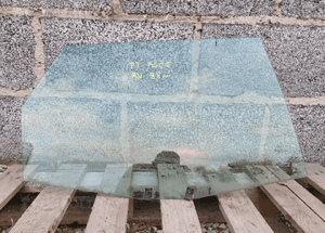 Szyba Drzwi Boczna Tyl Tylna PRAWA 98r AUDI A6 C5 Avant Kombi 4