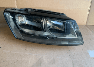 Lampa prawy przód przednia prawa Audi Q5 8R0941004AM 1