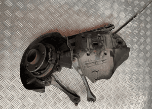 Bmw F32 zwrotnica prawy tył 6797515 3