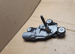 focus mk2 lift silniczek wycieraczki tył 0390201875 7