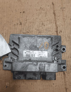 } Sterownik silnika renault Siemens s120202114 a 3