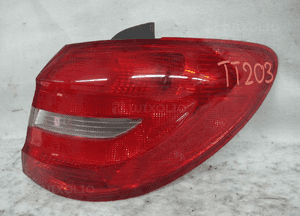 Lampa prawa prawy tył mercedes b W246 A2468200264 1