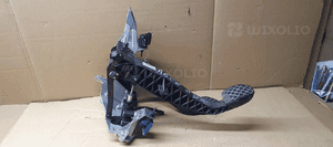 Pedały pedał hamulca sprzęgła Audi A6 C6 4F1721117D 4F1721316 4