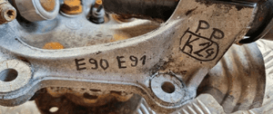 Bmw E90 E91 E92 zwrotnica amortyzator prawy prawa przód 6764444 6786016 15