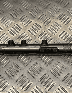 BMW E71 E81 E91 F11 UKŁAD PALIWOWY WTRYSKI LISTWA POMPA 7805428 7800124 6