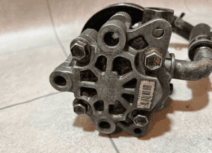 JEEP GRAND CHEROKEE WK 3.0CRD POMPA ORYGINAŁ BDB 7