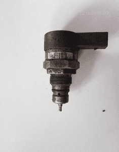 regulator ciśnienia paliwa audi a 6 3.0 tdi 057130764ab 0281006075