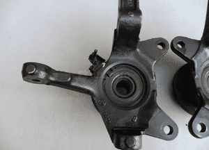 ZWROTNICA PIASTA PRAWA LANCIA KAPPA 2,0i 155 KM 96-01R ABS 5