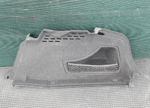 Boczki Boczek 8K5863887A 8K5863888F Bagażnika Tapicerka Soul Czarne Audi A4 B8 Sedan 21