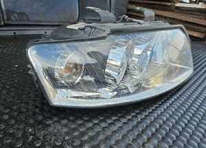 Reflektor Lampa Xenon D1S Przód Przednia PRAWA Valeo Europa Audi A4 B6 7