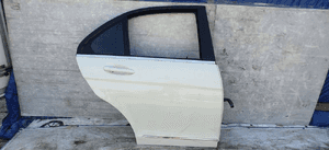 DRZWI PRAWY TYL MERCEDES C-KLASA W204 sedan KOMPLETNE 1