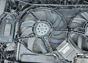 Pas Przedni Wzmocnienie Czołowe Belka Zderzaka Chłodnice Intercooler Wentylator 2.7 3.0 TDI AUDI A4 B8 33
