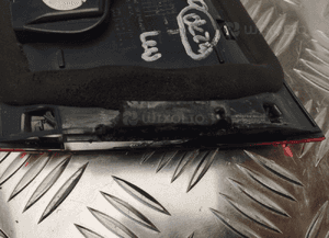 Bmw F20 F21 lampa w klapę bagażnika lewa tył 7359019 14