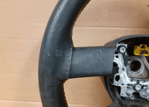 # KIEROWNICA VW GOLF V / PASSAT B6 /JETTA/TOURAN/ POLO (lok. 167) OBSZYTA OBITA SKÓRĄ CZERWONA NIĆ 2