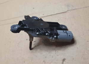 focus mk2 lift silniczek wycieraczki tył 0390201875 3