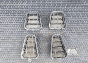 Kratka 4B0819181A 8E0819181 Wentylacyjna Bagaznika Powietrza Audi A4 B6 B7 Sedan Kombi 4B0819181B 4B0819181A 8E0819181 1