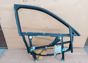 Mechanizm podnośnik szyby ramka prawy przód Audi A4 B5 8D0837754C 1