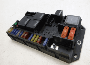 RANGE VOGUE L322 3.6 D SKRZYNKA BEZPIECZNIKÓW BSI 3