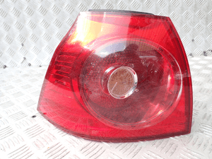 LAMPA LEWY TYŁ VW GOLF V HB 1K6945095N / 1K6945095E 2