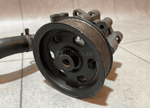 JEEP GRAND CHEROKEE WK 3.0CRD POMPA ORYGINAŁ BDB 2