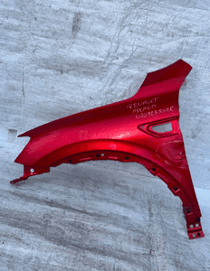 RENAULT ARKANA BŁOTNIK LEWY 1